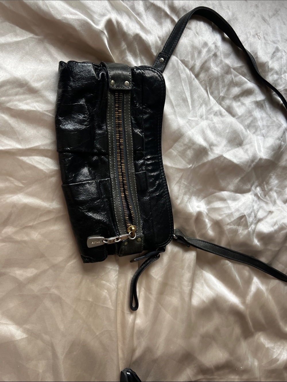 See by Chloé Black Leather Crossbody Bag Gray Trim Zip Pockets